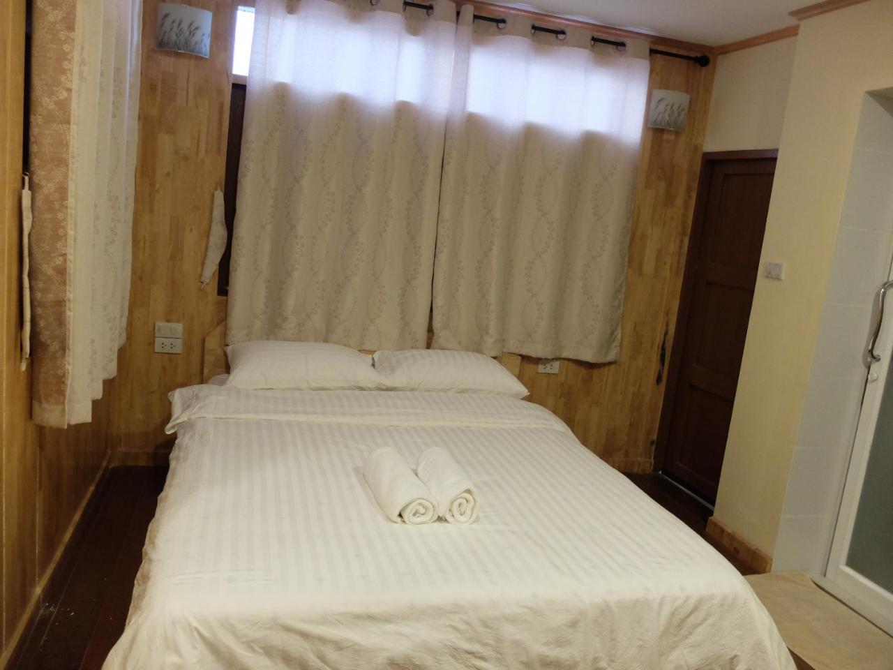 Bed In Beyt Boutique Hotel Нонтхабури Экстерьер фото